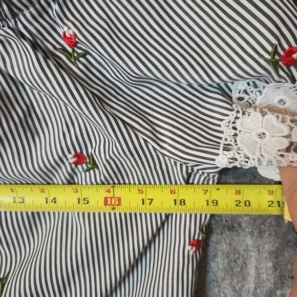 KONTROL Medium Off Shoulder Floral Embroidery STRIPE TOP Elastic Neck 3/4 Sleeve - Picture 6 of 8